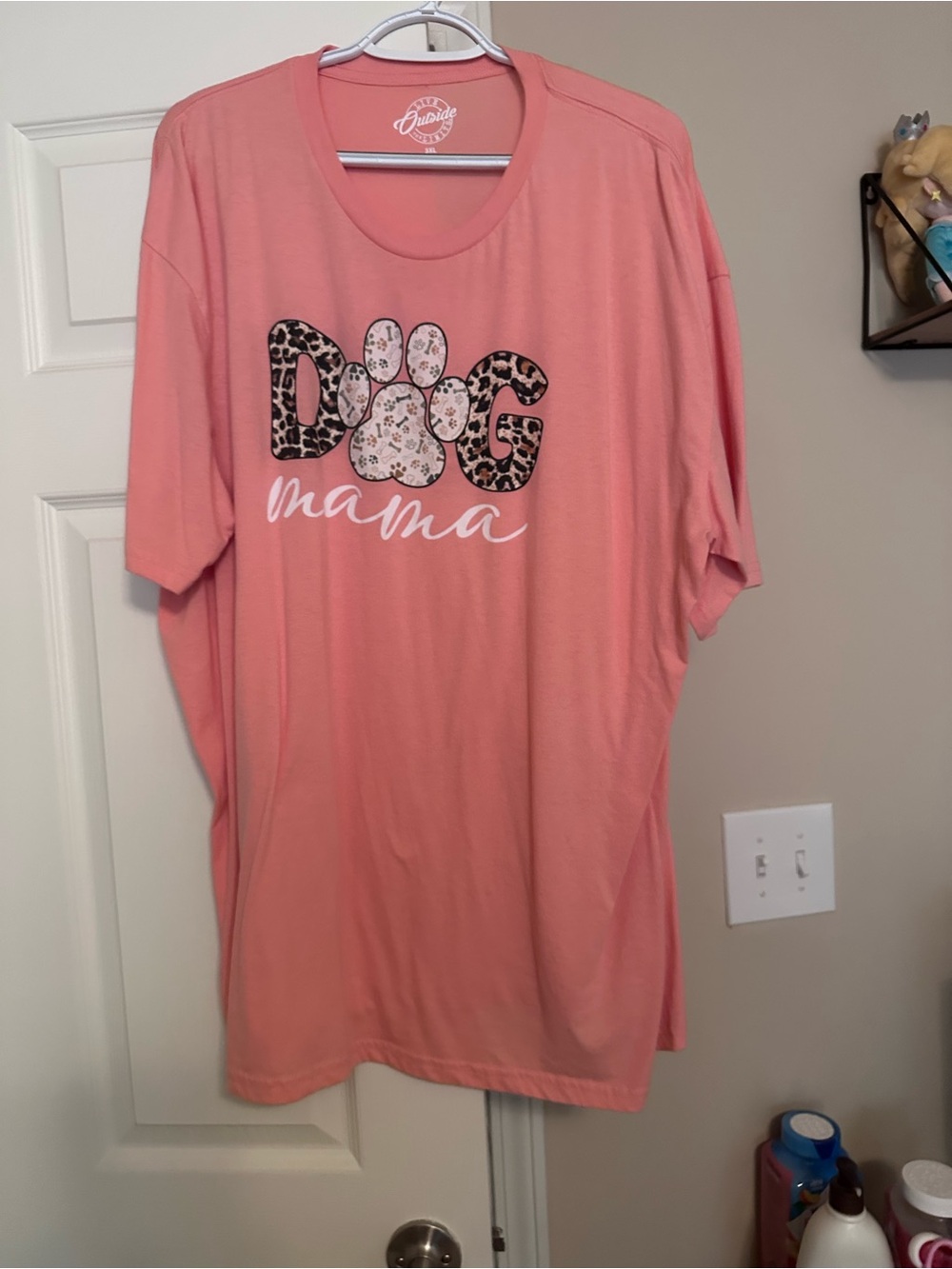 Dog Mama Pink Graphic Tee